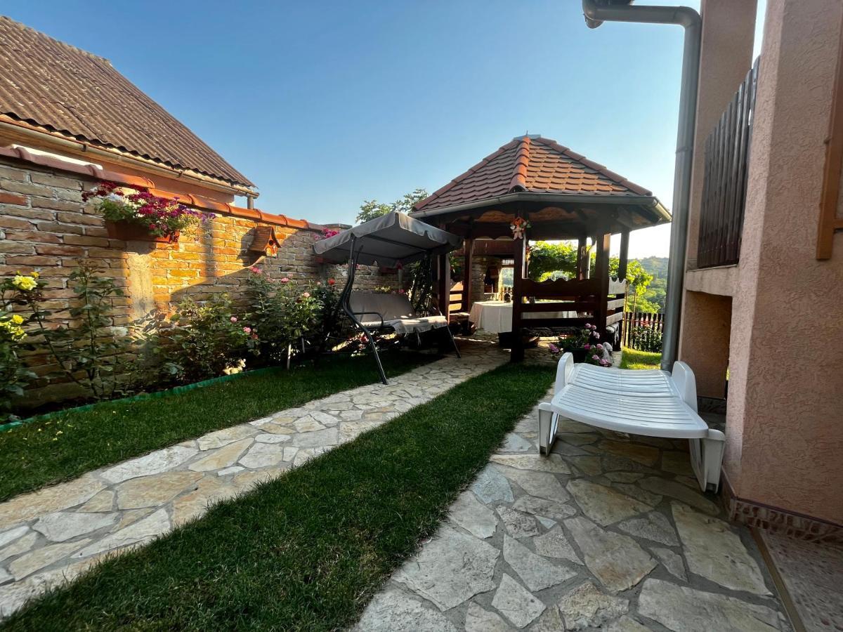 Apartman Simona Vrdnik Exterior foto